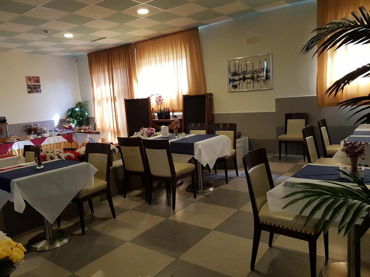Capodichino International Hotel Napoli Esterno foto