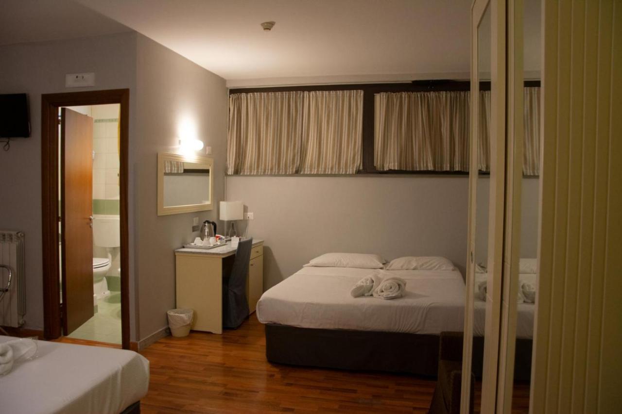 Capodichino International Hotel Napoli Esterno foto